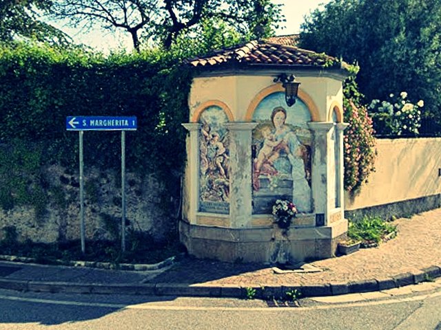 Contributi finalizzati alla manutenzione o al restauro di capitelli, edicole, ancone e crocifissi